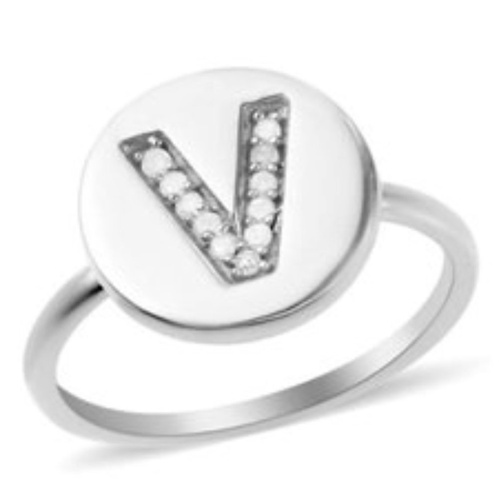 Woman's Ring Size 8